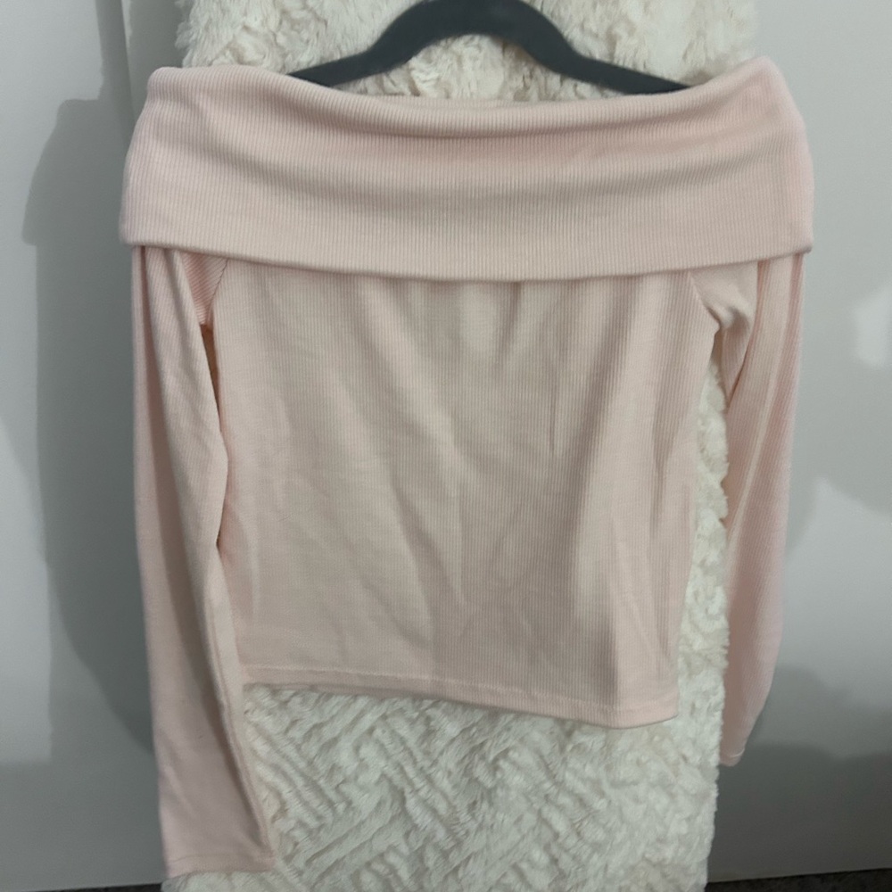 art class Off-Shoulder Light Pink Sweater